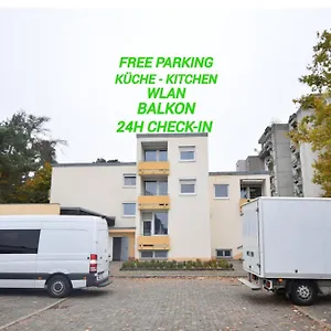 Apartment Im Mit Eigene Kueche Bad Balkon Parkplatz Netflix, Nürnberg